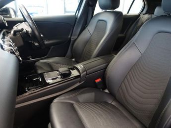 MERCEDES-BENZ A-CLASS 1.5 A180d SE Hatchback 5dr Diesel 7G-DCT Euro 6 (s/s) (116 ps)