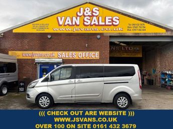 FORD TOURNEO CUSTOM 2.0 320 EcoBlue Titanium Minibus Double Cab 5dr Diesel Auto L2 E
