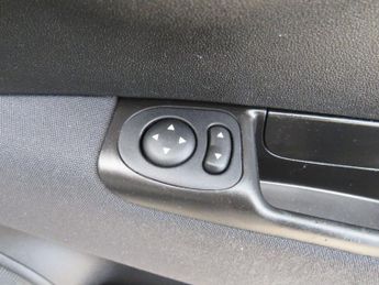 FIAT 500 1.2 Lounge Hatchback 3dr Petrol Dualogic Euro 6 (s/s) (69 bhp)