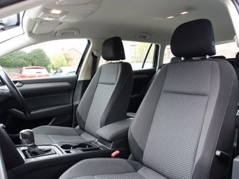 VOLKSWAGEN PASSAT 2.0 TDI BlueMotion Tech S Estate 5dr Diesel DSG Euro 6 (s/s) (15