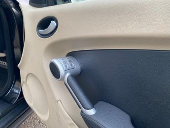 MERCEDES-BENZ SLK 3.0 SLK280 Convertible 2dr Petrol 7G-Tronic (222 g/km, 231 bhp)