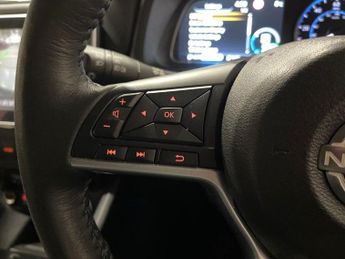 NISSAN LEAF 39kWh Tekna Hatchback 5dr Electric Auto (150 ps)