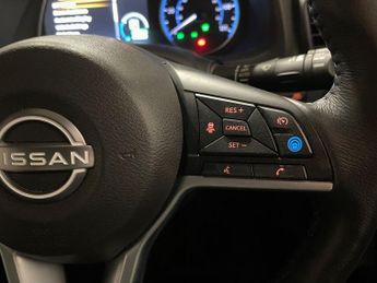 NISSAN LEAF 39kWh Tekna Hatchback 5dr Electric Auto (150 ps)