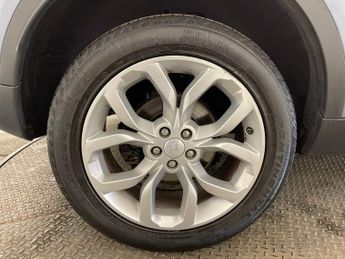 LAND ROVER DISCOVERY SPORT 2.0 TD4 HSE SUV 5dr Diesel Auto 4WD Euro 6 (s/s) (180 ps)