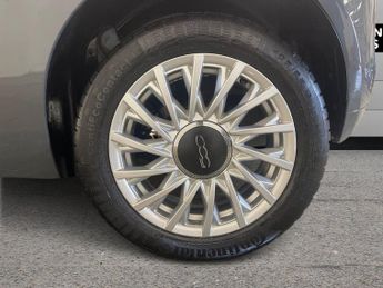 FIAT 500 1.2 Lounge Hatchback 3dr Petrol Dualogic Euro 6 (s/s) (69 bhp)