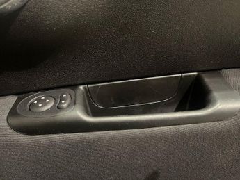 FIAT 500 1.2 Lounge Hatchback 3dr Petrol Dualogic Euro 6 (s/s) (69 bhp)