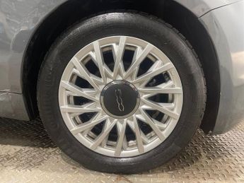 FIAT 500 1.2 Lounge Hatchback 3dr Petrol Dualogic Euro 6 (s/s) (69 bhp)