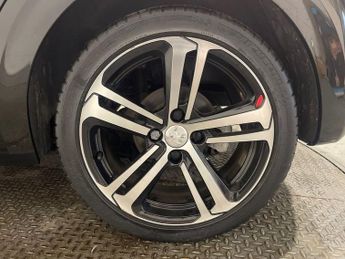 PEUGEOT 208 1.2 PureTech GPF GT Line Hatchback 5dr Petrol EAT Euro 6 (s/s) (