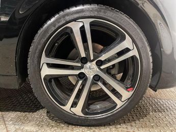 PEUGEOT 208 1.2 PureTech GPF GT Line Hatchback 5dr Petrol EAT Euro 6 (s/s) (