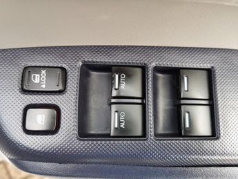 HONDA INSIGHT 1.3h IMA SE Hatchback 5dr Petrol Hybrid CVT Euro 5 (102 ps)