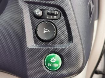 HONDA INSIGHT 1.3h IMA SE Hatchback 5dr Petrol Hybrid CVT Euro 5 (102 ps)