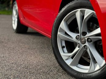 VAUXHALL ASTRA 1.4i Turbo GPF SRi Sports Tourer 5dr Petrol Auto Euro 6 (s/s) (1