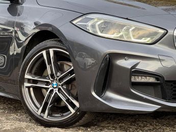 BMW 1 SERIES 1.5 118i M Sport Hatchback 5dr Petrol DCT Euro 6 (s/s) (140 ps)