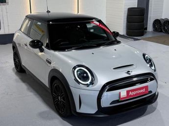 MINI Electric Hatch Cooper SE 32.6kWh Level 2 Hatchback 3dr Electric Auto (184 ps)