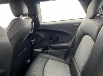 MINI Electric Hatch Cooper SE 32.6kWh Level 2 Hatchback 3dr Electric Auto (184 ps)