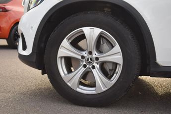 MERCEDES-BENZ GLC 2.0 GLC250 Sport SUV 5dr Petrol G-Tronic+ 4MATIC Euro 6 (s/s) (2