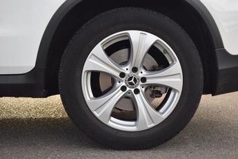 MERCEDES-BENZ GLC 2.0 GLC250 Sport SUV 5dr Petrol G-Tronic+ 4MATIC Euro 6 (s/s) (2