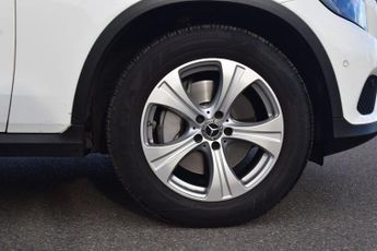 MERCEDES-BENZ GLC 2.0 GLC250 Sport SUV 5dr Petrol G-Tronic+ 4MATIC Euro 6 (s/s) (2