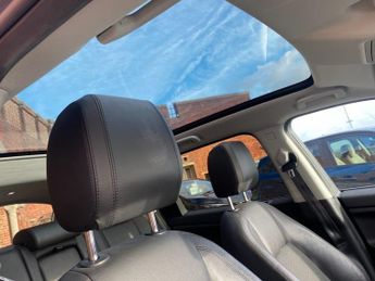 LAND ROVER DISCOVERY SPORT 2.0 TD4 SE Tech SUV 5dr Diesel Auto 4WD Euro 6 (s/s) (180 ps)