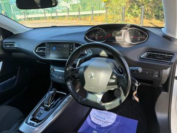 PEUGEOT 308 1.2 PureTech GPF Allure Hatchback 5dr Petrol EAT Euro 6 (s/s) (1