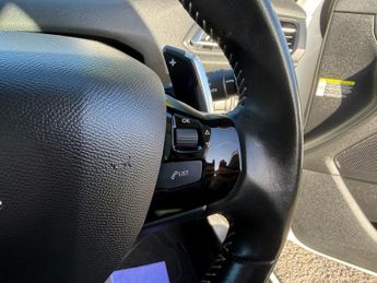 PEUGEOT 308 1.2 PureTech GPF Allure Hatchback 5dr Petrol EAT Euro 6 (s/s) (1