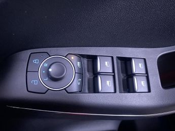 FORD PUMA 1.0T EcoBoost MHEV ST-Line SUV 5dr Petrol Hybrid DCT Euro 6 (s/s