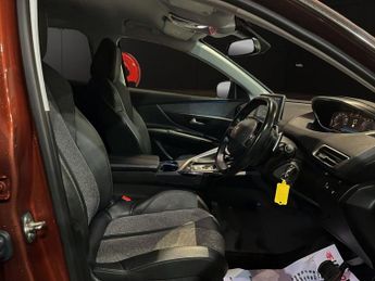 PEUGEOT 3008 1.2 PureTech GPF Allure SUV 5dr Petrol EAT Euro 6 (s/s) (130 ps)