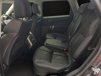 LAND ROVER RANGE ROVER SPORT 2.0 SD4 HSE SUV 5dr Diesel Auto 4WD Euro 6 (s/s) (240 ps)