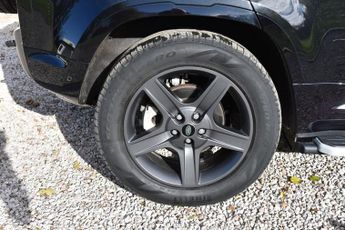 LAND ROVER DEFENDER 110 3.0 D250 MHEV X-Dynamic SE Auto 4WD Euro 6 (s/s) 5dr