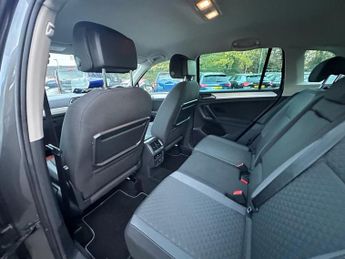 VOLKSWAGEN TIGUAN 1.4 TSI SE Navigation SUV 5dr Petrol DSG 4Motion Euro 6 (s/s) (1