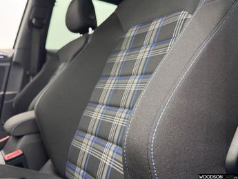 VOLKSWAGEN GOLF 1.4 TSI GTE Nav Hatchback 5dr Petrol Plug-in Hybrid DSG Euro 6 (