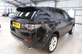 LAND ROVER DISCOVERY SPORT 2.0 TD4 HSE SUV 5dr Diesel Auto 4WD Euro 6 (s/s) (180 ps)