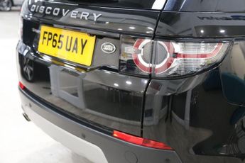 LAND ROVER DISCOVERY SPORT 2.0 TD4 HSE SUV 5dr Diesel Auto 4WD Euro 6 (s/s) (180 ps)