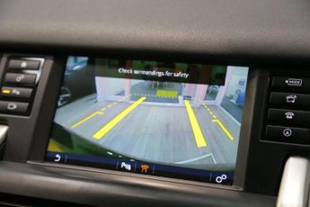 LAND ROVER DISCOVERY SPORT 2.0 TD4 HSE SUV 5dr Diesel Auto 4WD Euro 6 (s/s) (180 ps)