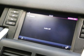 LAND ROVER DISCOVERY SPORT 2.0 TD4 HSE SUV 5dr Diesel Auto 4WD Euro 6 (s/s) (180 ps)