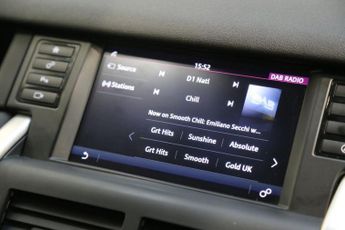 LAND ROVER DISCOVERY SPORT 2.0 TD4 HSE SUV 5dr Diesel Auto 4WD Euro 6 (s/s) (180 ps)