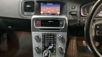 VOLVO V60 CROSS COUNTRY 2.4 D4 Lux Nav Estate 5dr Diesel Auto AWD Euro 6 (s/s) (190 ps)