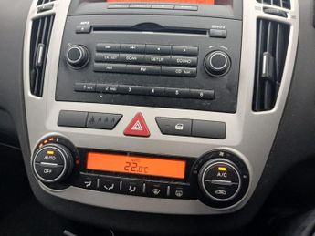 KIA PROCEED 1.6 3 Hatchback 3dr Petrol Manual (152 g/km, 124 bhp)