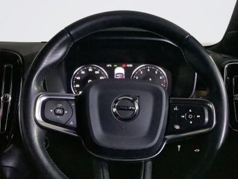 VOLVO XC40 2.0 T4 Inscription SUV 5dr Petrol Auto AWD Euro 6 (s/s) (190 ps)