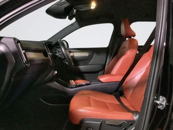 VOLVO XC40 2.0 T4 Inscription SUV 5dr Petrol Auto AWD Euro 6 (s/s) (190 ps)