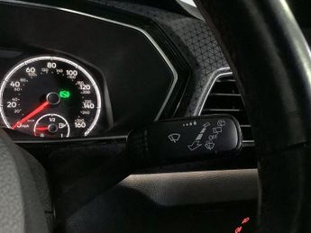 VOLKSWAGEN T-CROSS 1.0 TSI SEL SUV 5dr Petrol DSG Euro 6 (s/s) (115 ps)