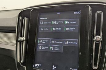 VOLVO XC40 1.5 T3 R-Design SUV 5dr Petrol Auto Euro 6 (s/s) (163 ps)