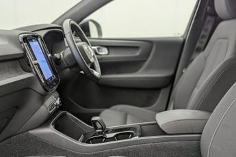 VOLVO XC40 Recharge 69kWh Plus SUV 5dr Electric Auto (231 ps)