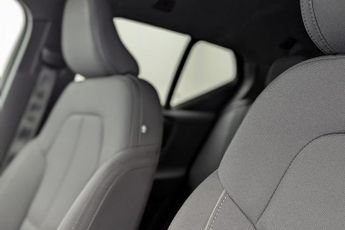 VOLVO XC40 Recharge 69kWh Plus SUV 5dr Electric Auto (231 ps)