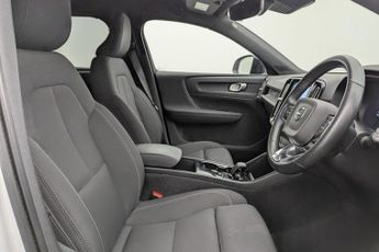 VOLVO XC40 Recharge 69kWh Plus SUV 5dr Electric Auto (231 ps)