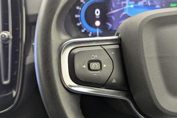 VOLVO XC40 Recharge 69kWh Plus SUV 5dr Electric Auto (231 ps)