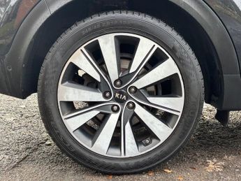 KIA SPORTAGE 2.0 CRDi First Edition SUV 5dr Diesel Auto AWD Euro 6 (182 bhp)