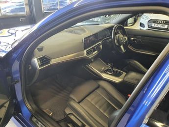 BMW 3 SERIES 3.0 330d M Sport Saloon 4dr Diesel Auto Euro 6 (s/s) (265 ps)