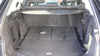 LAND ROVER DISCOVERY SPORT 2.0 TD4 HSE Luxury SUV 5dr Diesel Auto 4WD Euro 6 (s/s) (180 ps)