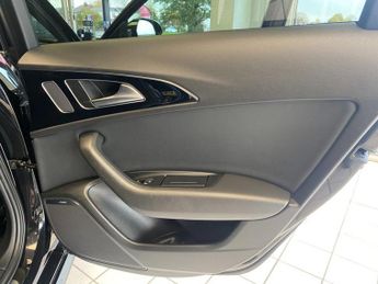 AUDI A6 AVANT 2.0 TDI ultra Black Edition Estate 5dr Diesel S Tronic Euro 6 (s